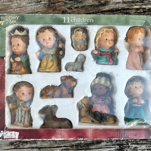 Vintage Holiday Time 11 Piece Children Nativity Set in Box Polyresin Christmas - Picture 1 of 9
